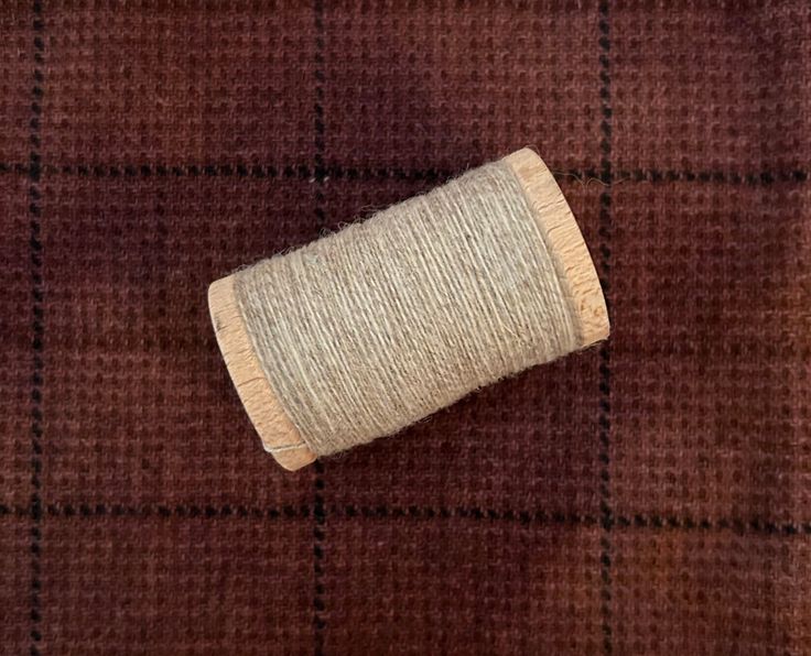 Rustic Moire Wool Thread #118
