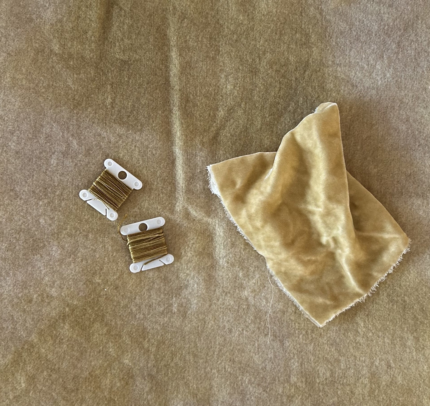 Light Walnut Hand Dyed Fat Eighth and Coordinating Threads