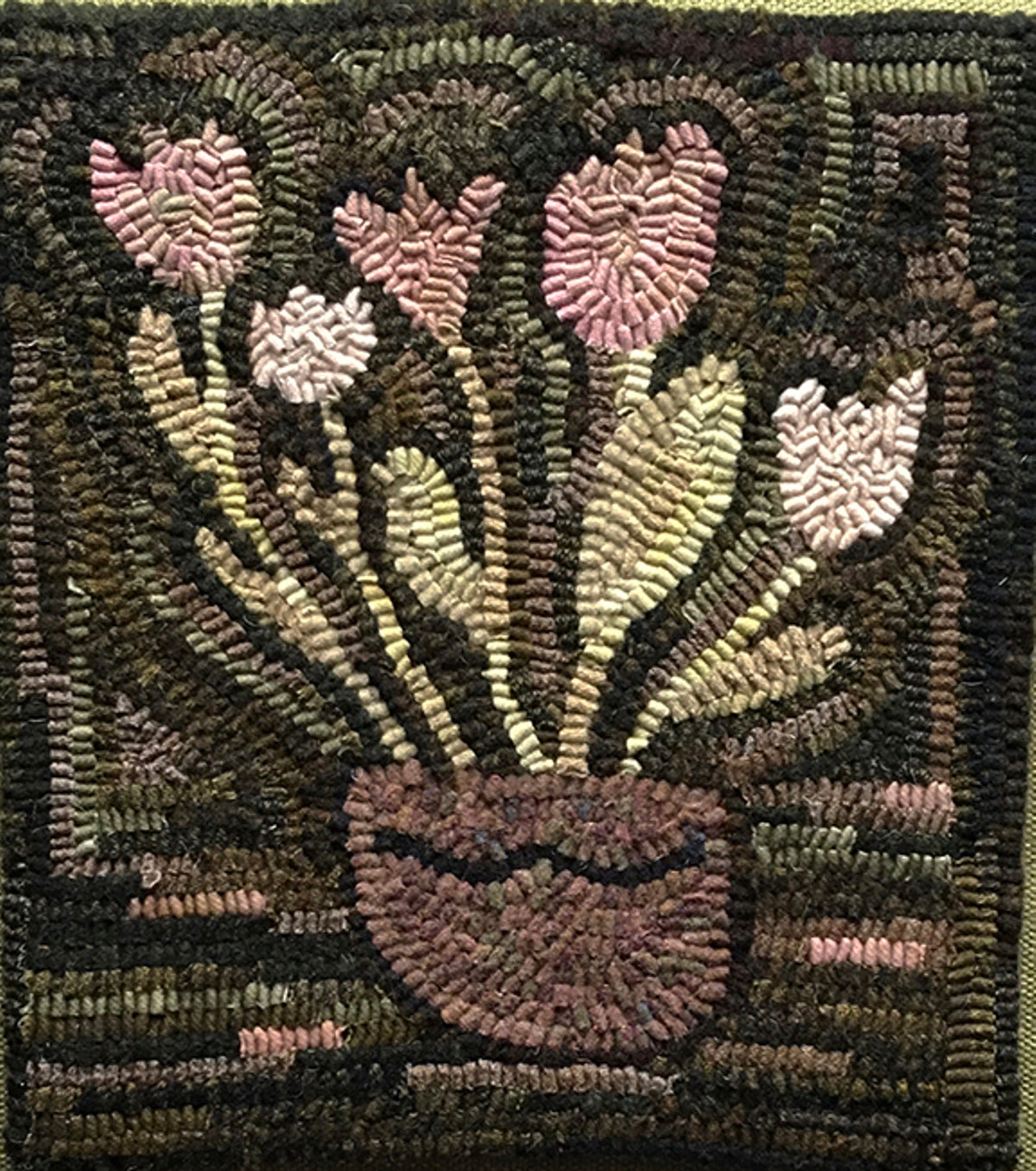 TULIPS Rug Hooking Paper Pattern