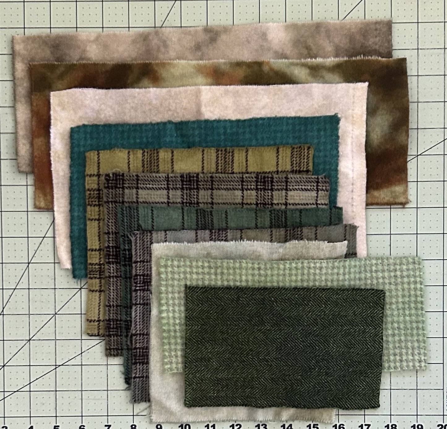 Hand Dyed GREEN Scraps