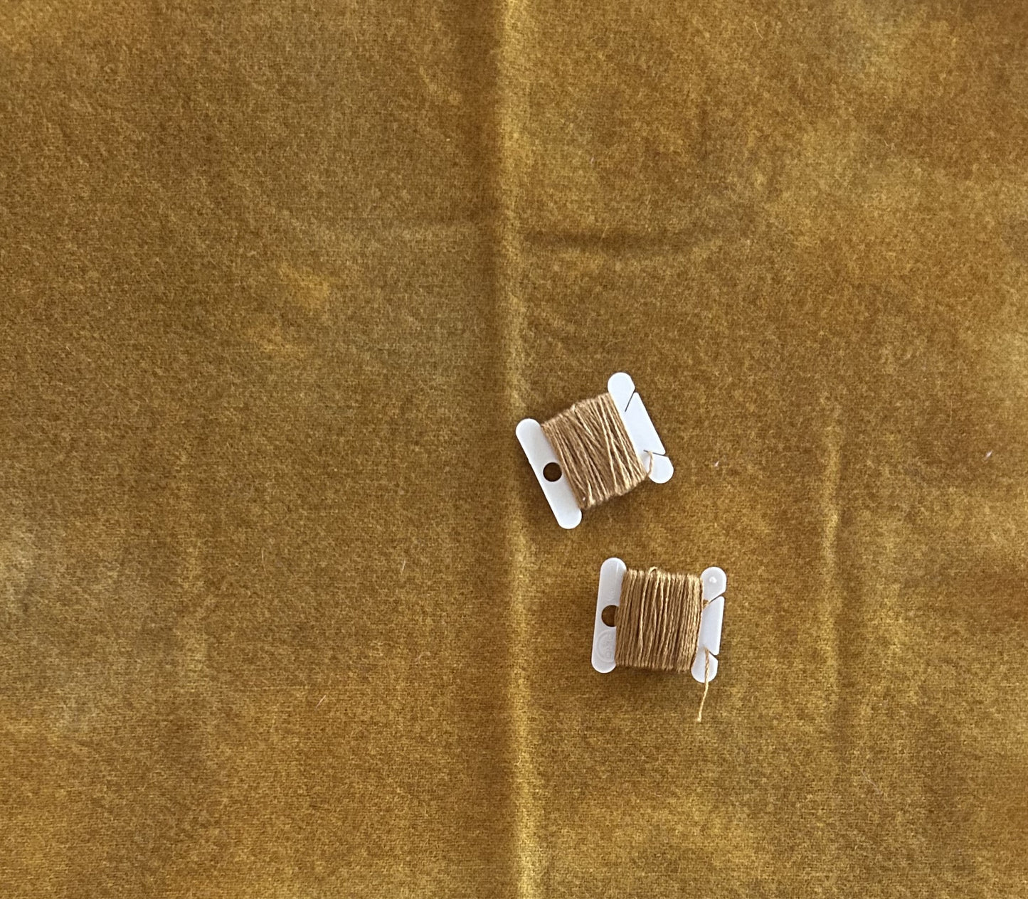 GOLDEN HONEY Hand Dyed Fat Eighth and Coordinating Threads