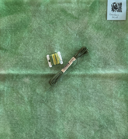 GARDEN MINT Hand Dyed Fat Eighth and Coordinating Threads